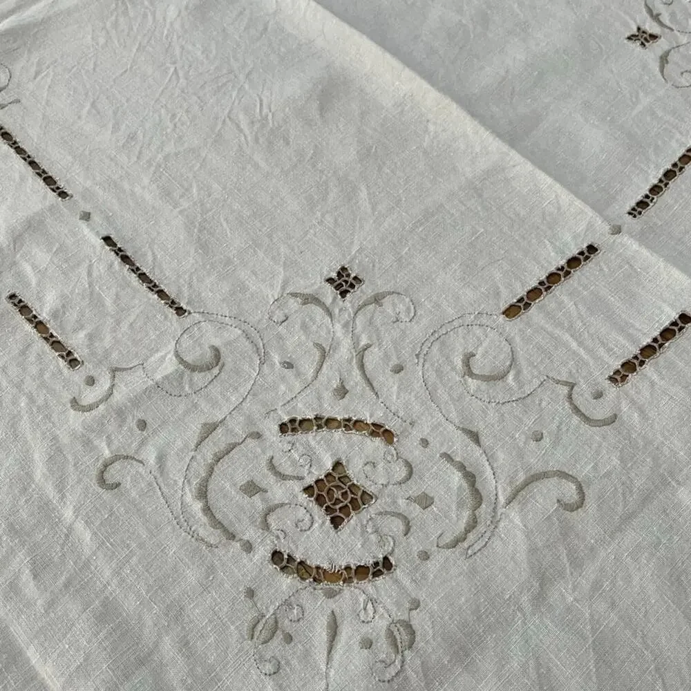 Vintage Linen Madeira Cut Out Floral Design Tablecloth 82